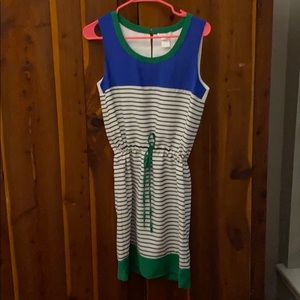 sleeveless color-block dress